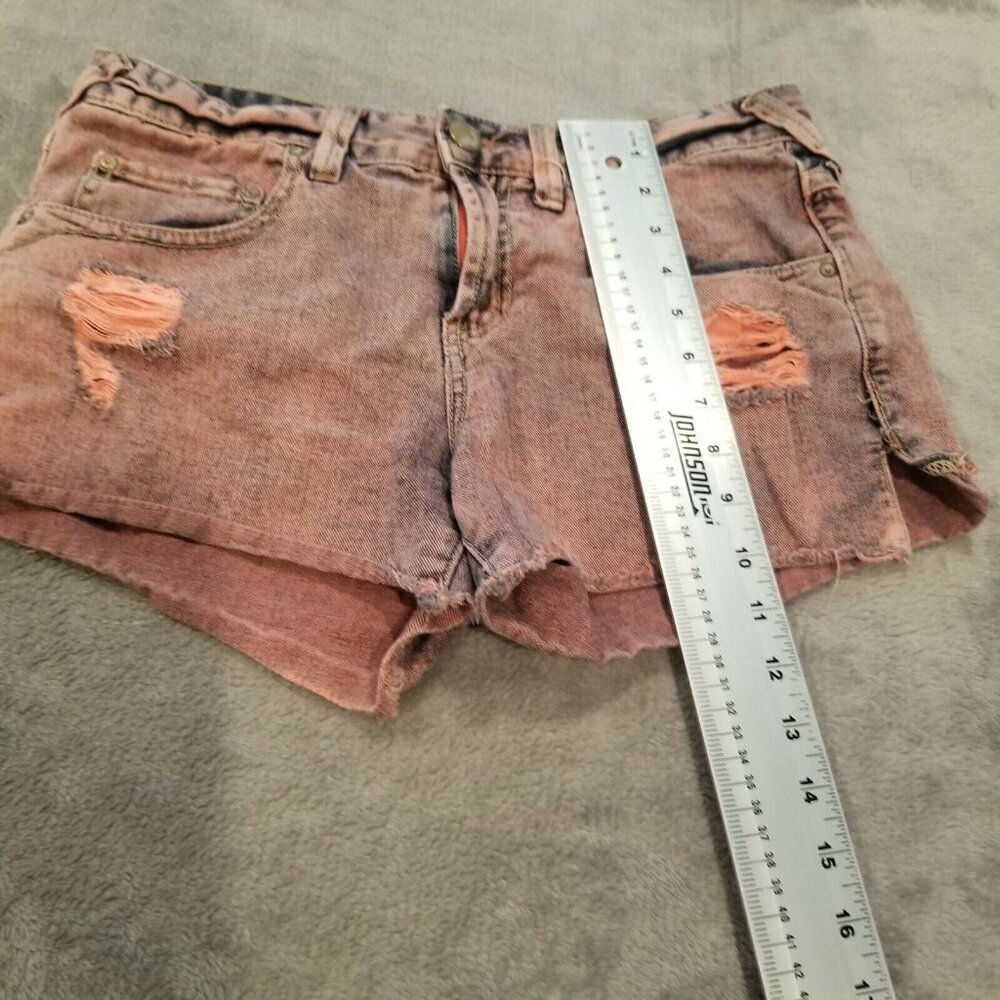 Free People Womens Distressed Destroyed Denim Jean Short Size W 26 Pink 5-Pocket - Picture 8 of 8